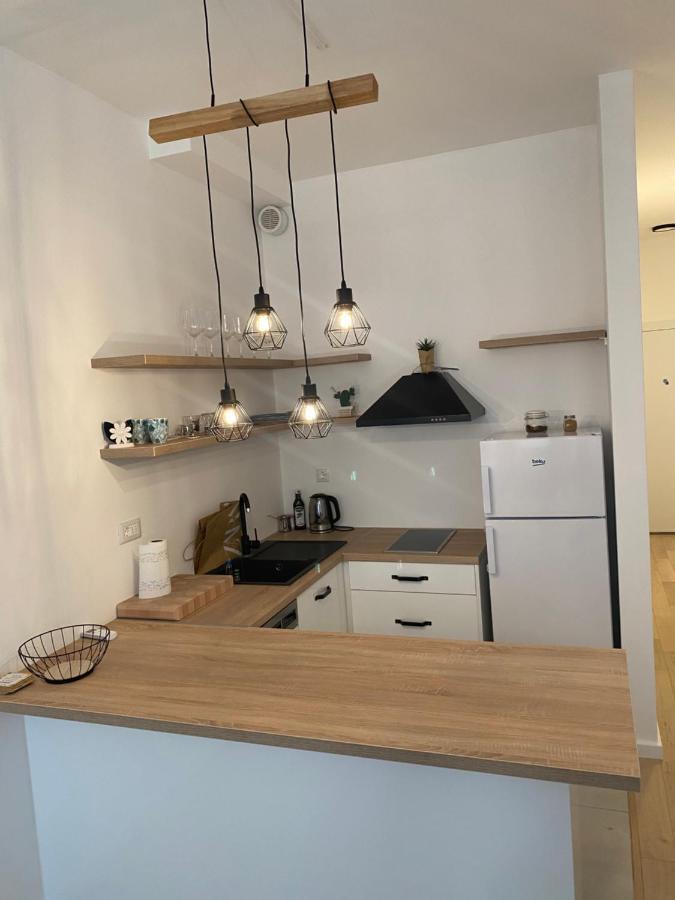 Emza Sea View Apartment Бар Экстерьер фото