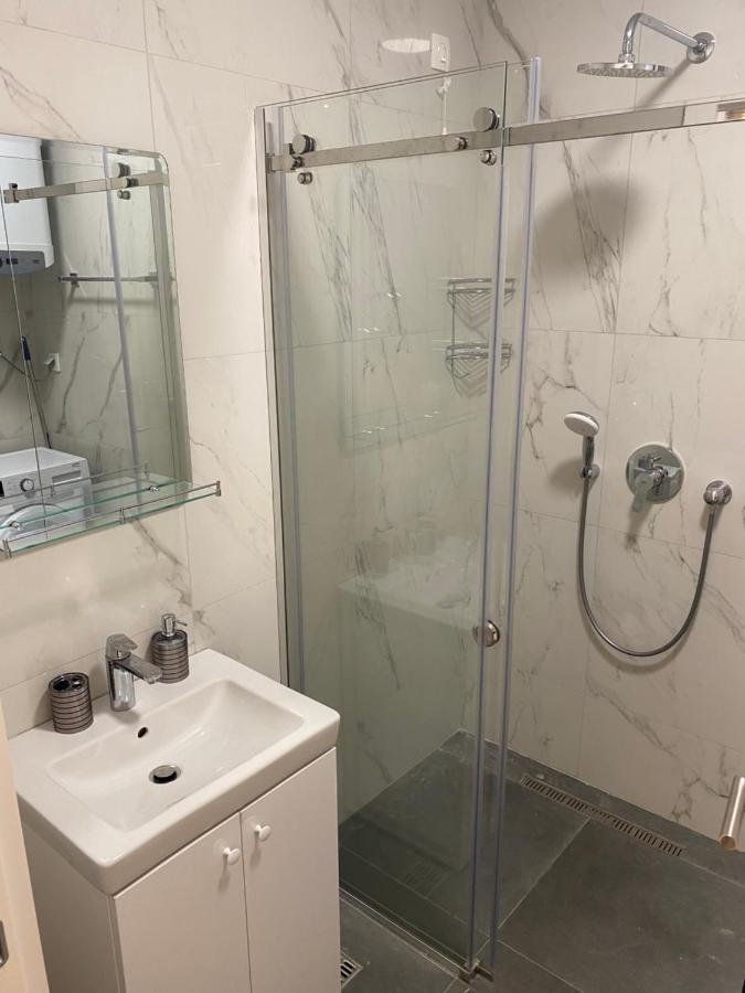 Emza Sea View Apartment Бар Экстерьер фото
